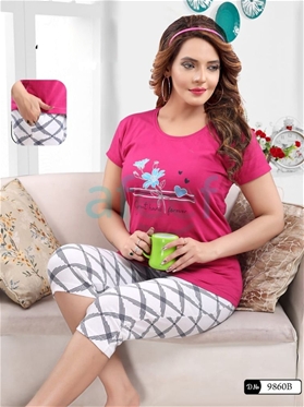 Picture of 	Women Capri + T-shirts Set (9860B)