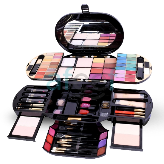 Picture of Classic Vanity Case Makeup Kit Big (1999)